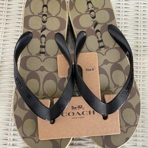 Coach Lynn Signature Flip flops Khaki/Black 8B